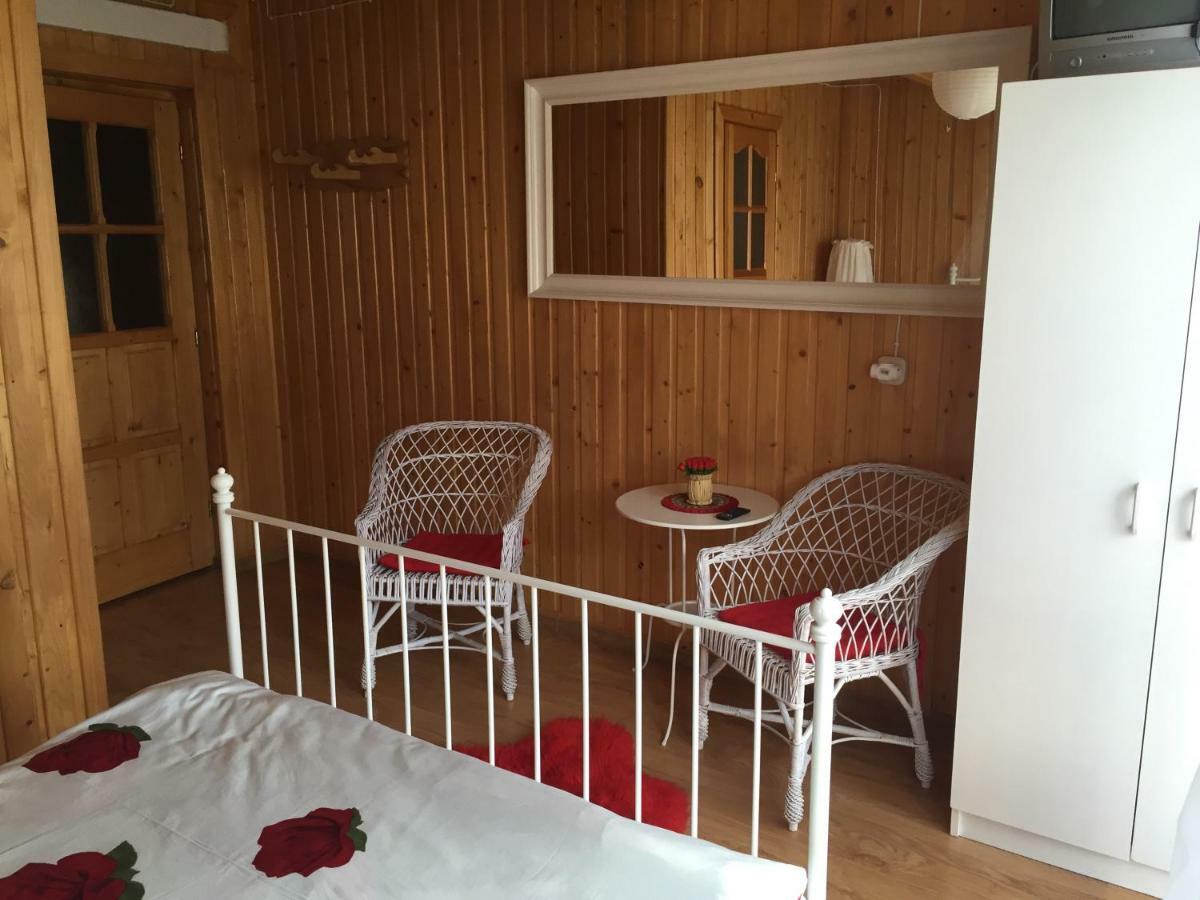 Pokoje U Eli Apartment Brzegi  Exterior foto